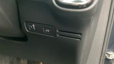 Volvo Xc40 1.5 T3 [163] Momentum 5dr Petrol Estate